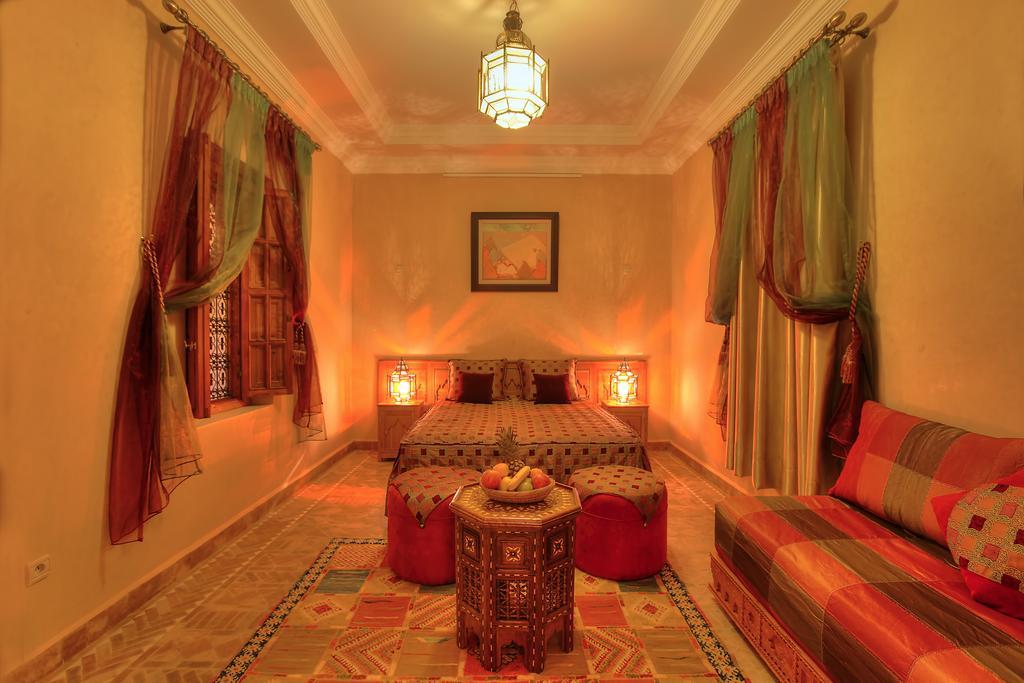 Dar Tasnime Hotel Маракеш Стая снимка