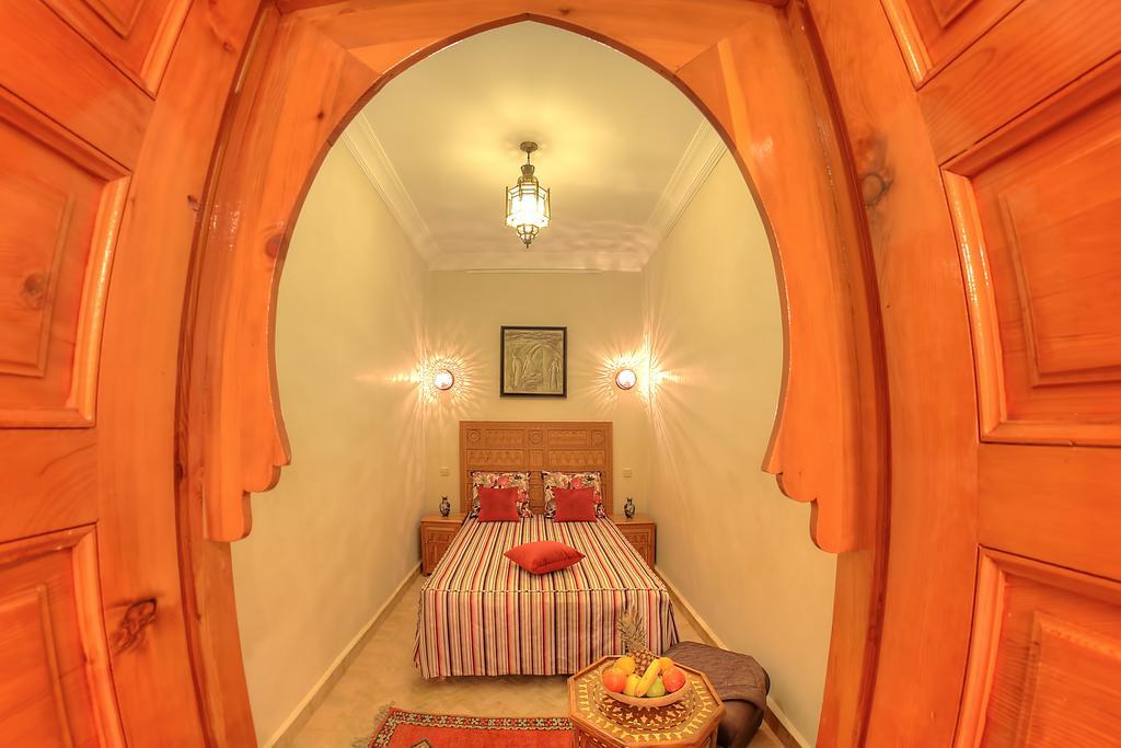 Dar Tasnime Hotel Маракеш Стая снимка